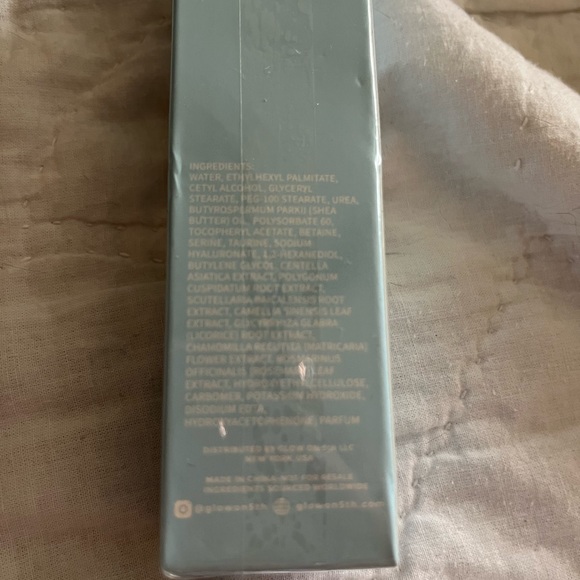 Glow on 5th Beauty Keep it Handy Avocado hand cream - Picture 3 of 3